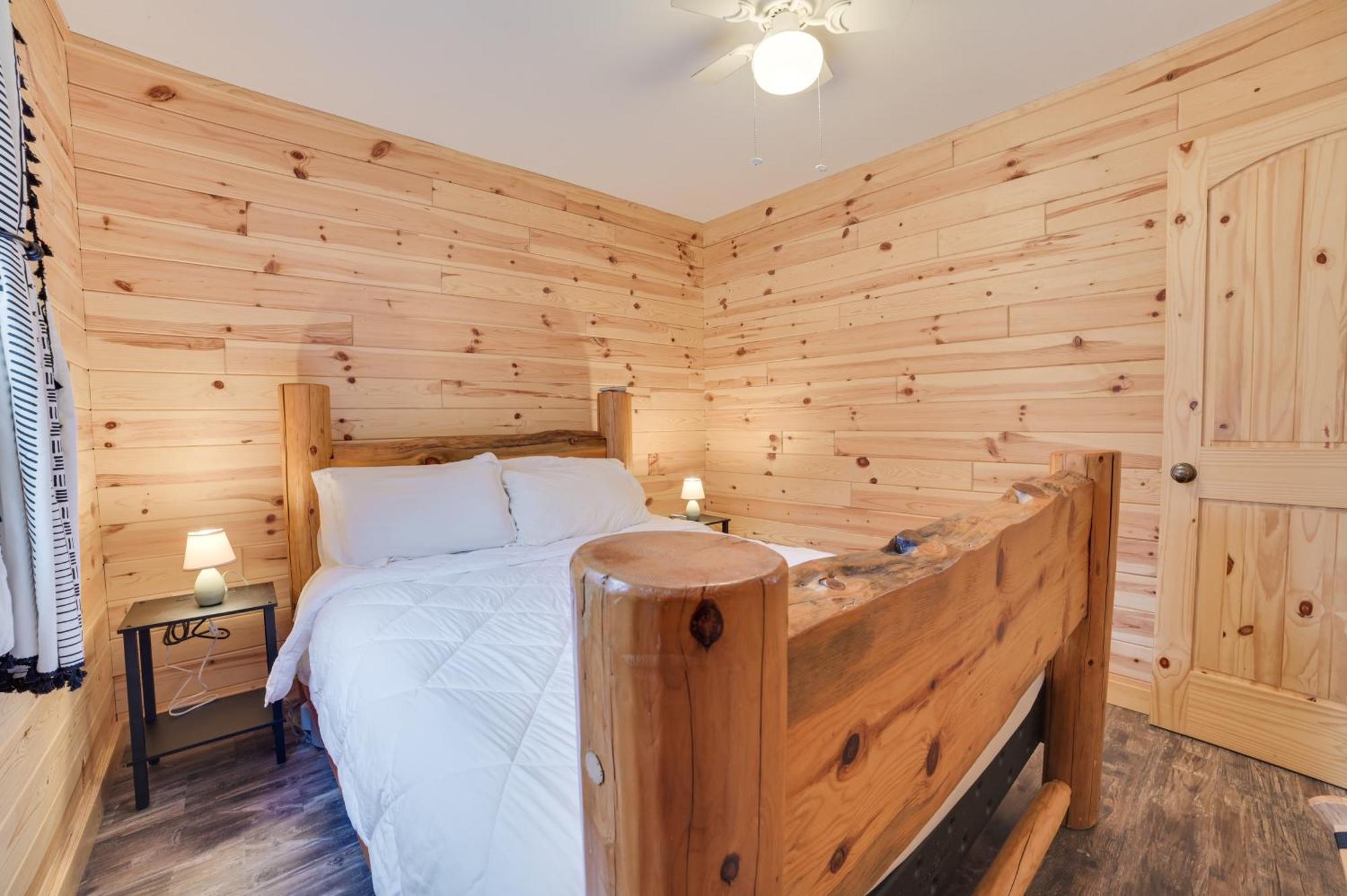 Scenic Evans Hideaway Steps To Lake Huron! Oscoda Zewnętrze zdjęcie