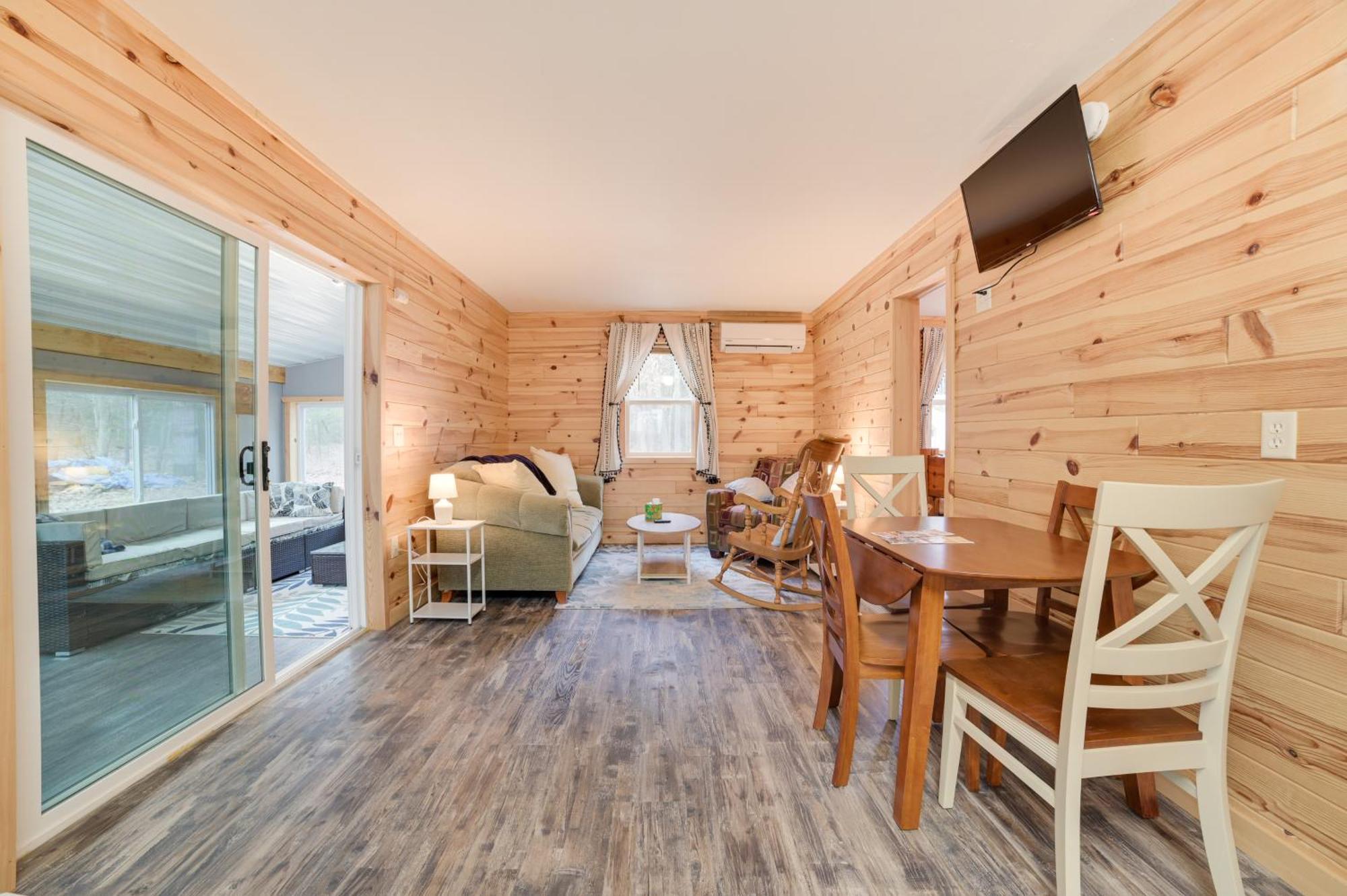 Scenic Evans Hideaway Steps To Lake Huron! Oscoda Zewnętrze zdjęcie