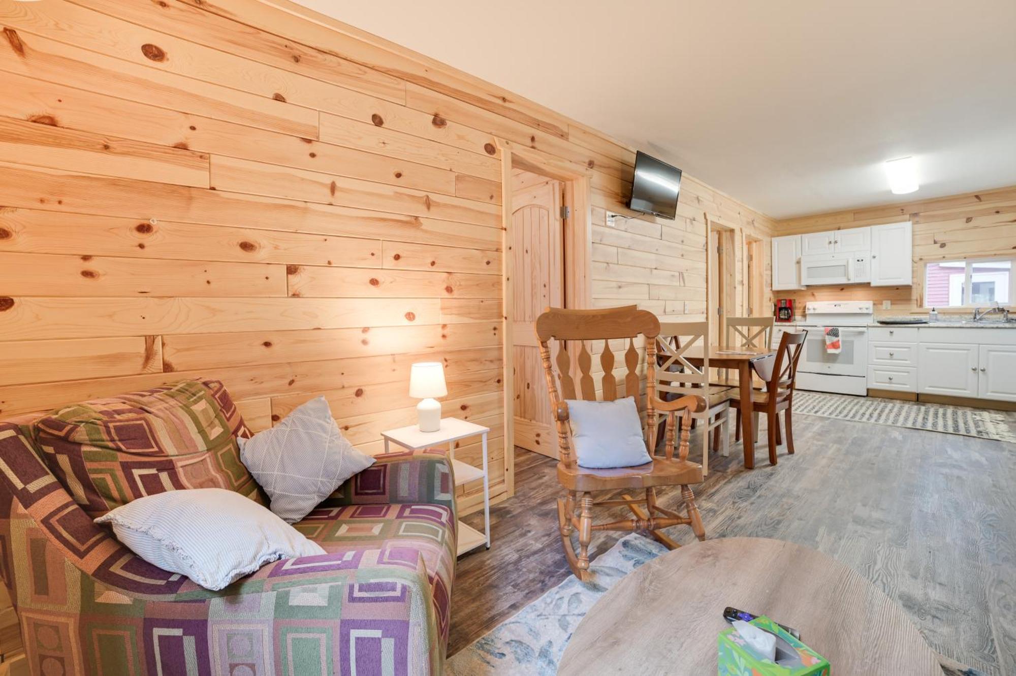 Scenic Evans Hideaway Steps To Lake Huron! Oscoda Zewnętrze zdjęcie